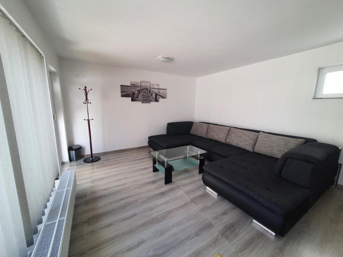 Apartmanovy Dom Stela Apartment Bešeňová Екстериор снимка