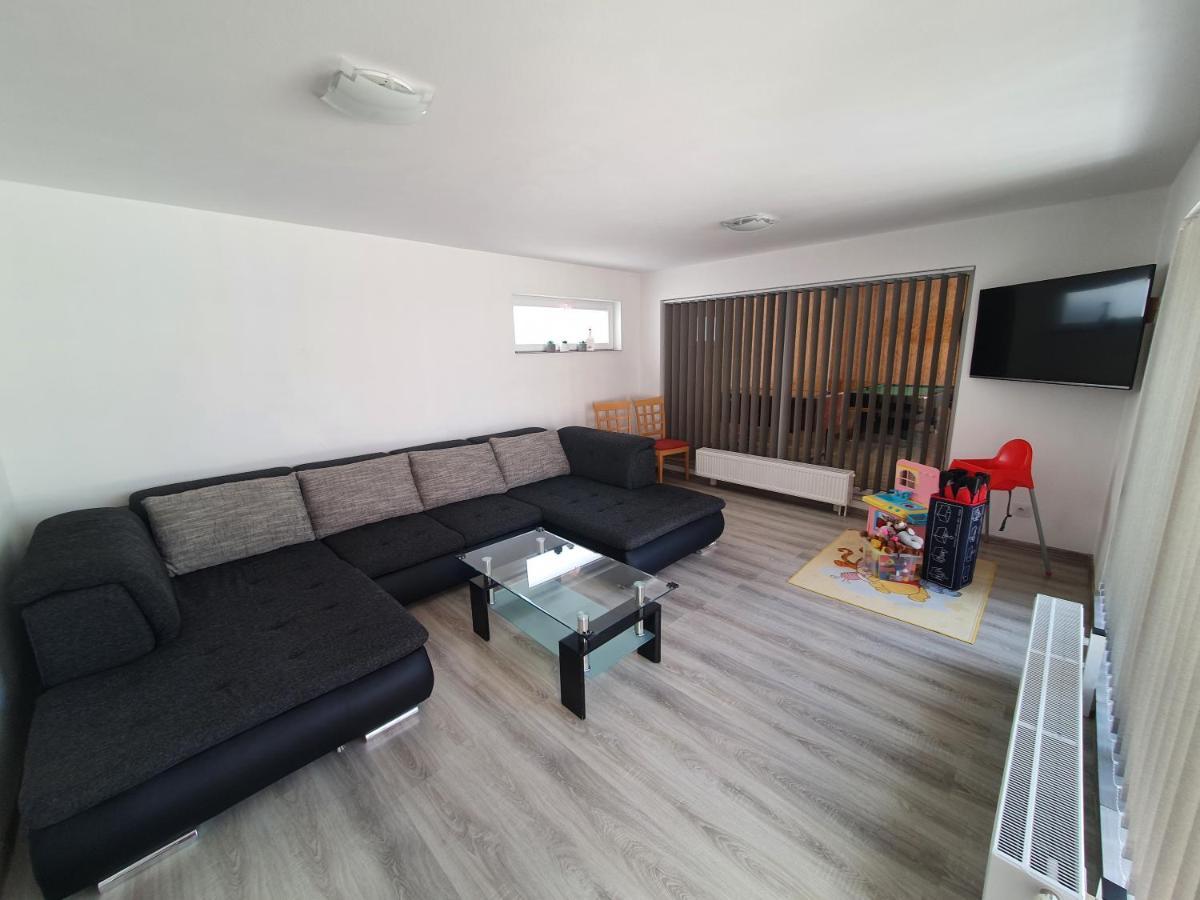 Apartmanovy Dom Stela Apartment Bešeňová Екстериор снимка