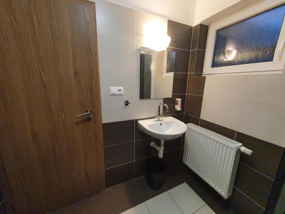 Apartmanovy Dom Stela Apartment Bešeňová Екстериор снимка